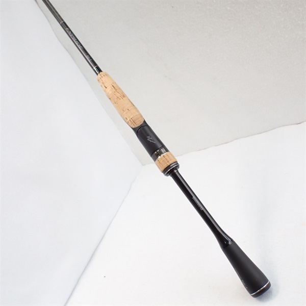 ２２エクスプライド２６６Ｌ－２